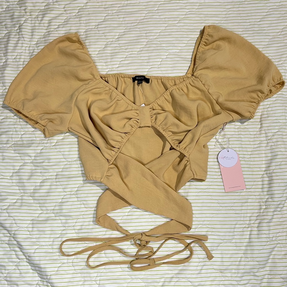 Blāshe CrissCross Tie Back Crop Top